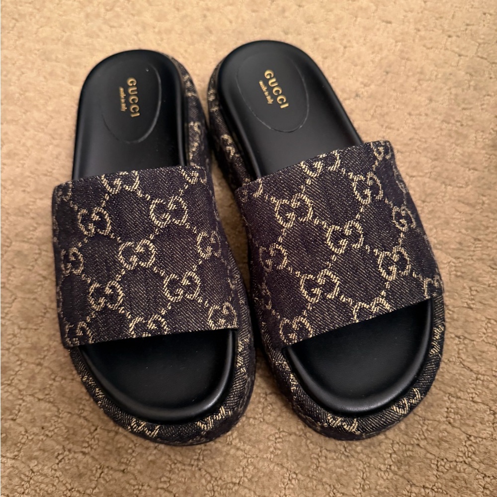 Gucci Monogram Platform Black and Gold Slides